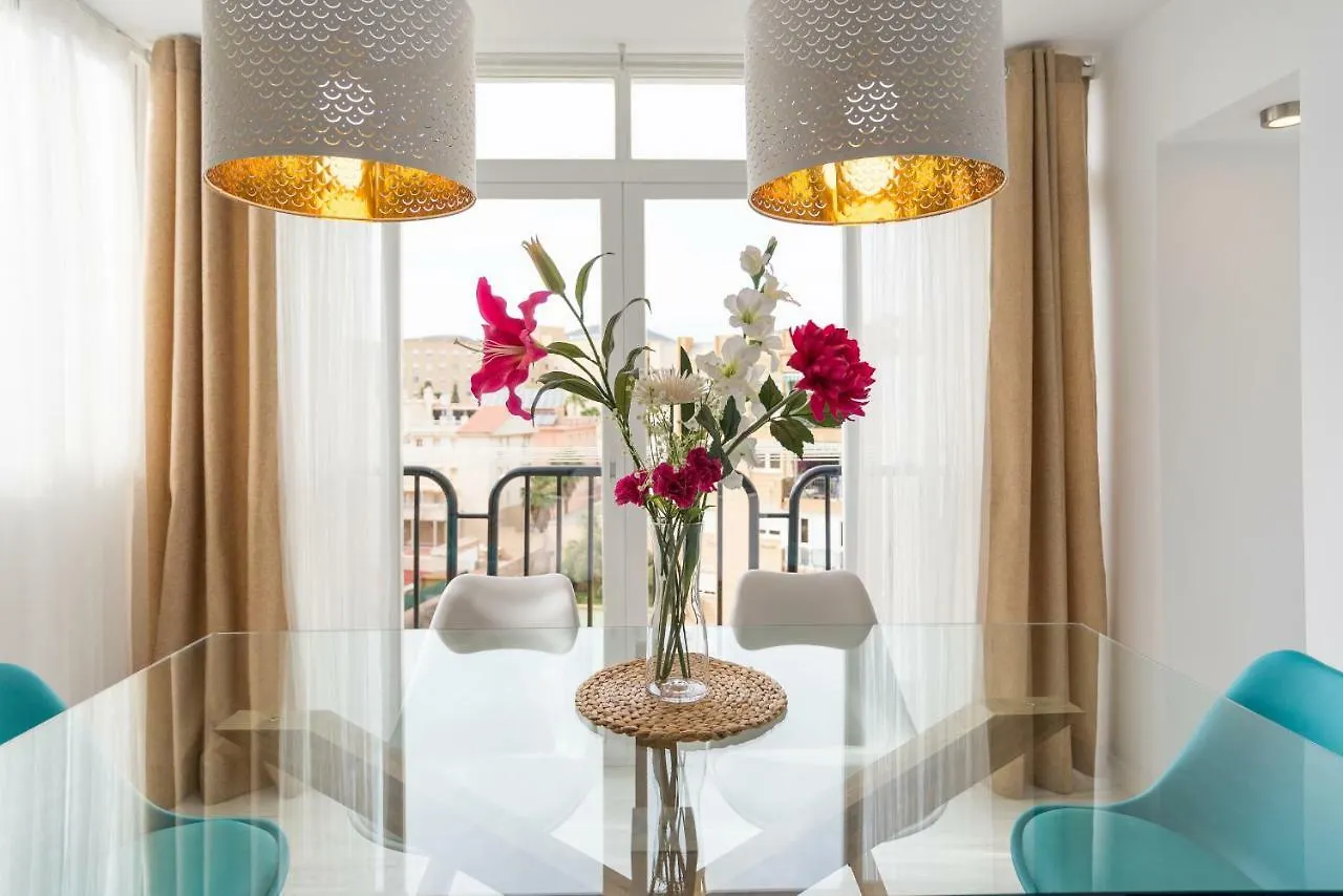Stunning Spacious City Apartment With Free Parking Μάλαγα