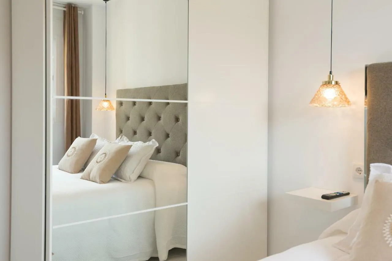 Stunning Spacious City Apartment With Free Parking Μάλαγα