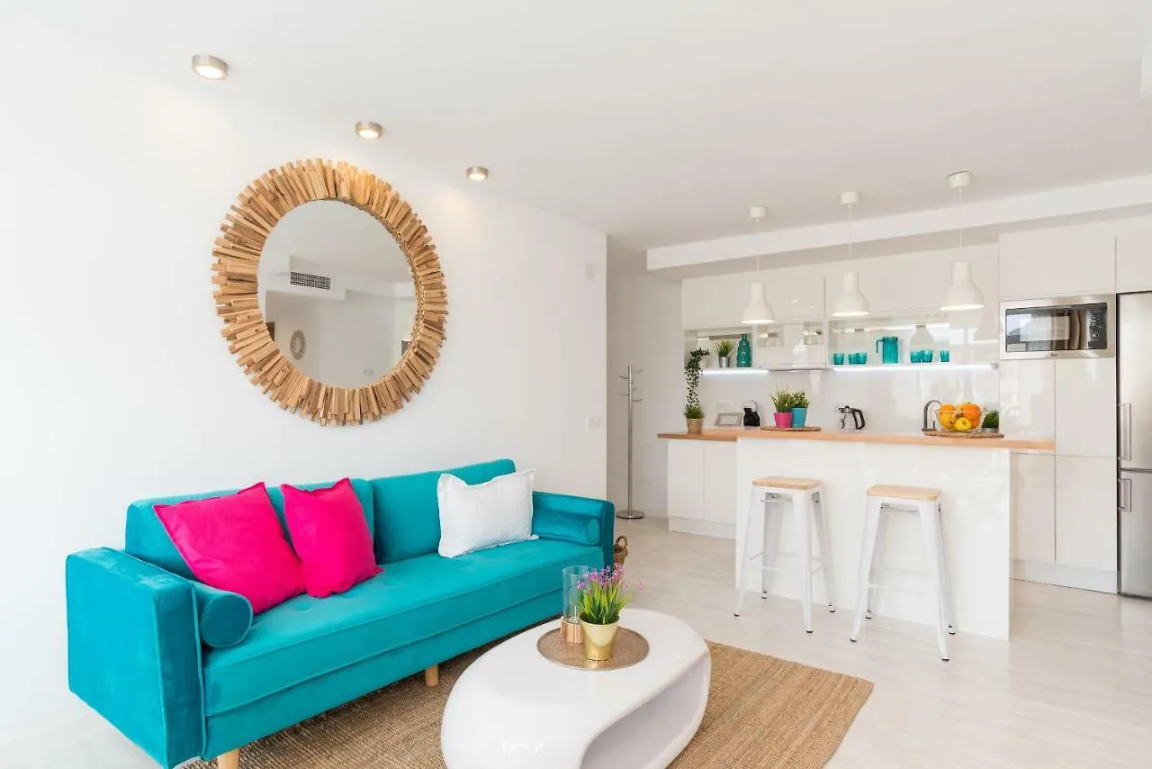 Stunning Spacious City Apartment With Free Parking Μάλαγα 0*,  Ισπανία