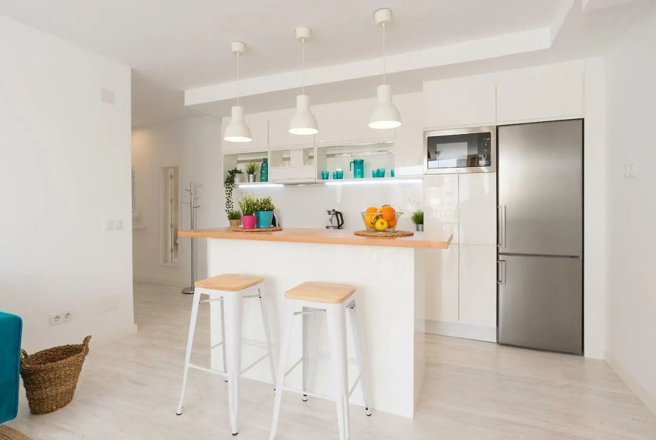 Stunning Spacious City Apartment With Free Parking Μάλαγα Ισπανία